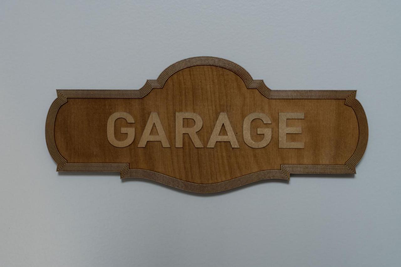 Graffitisuites#Garage Thessaloniki Exterior photo